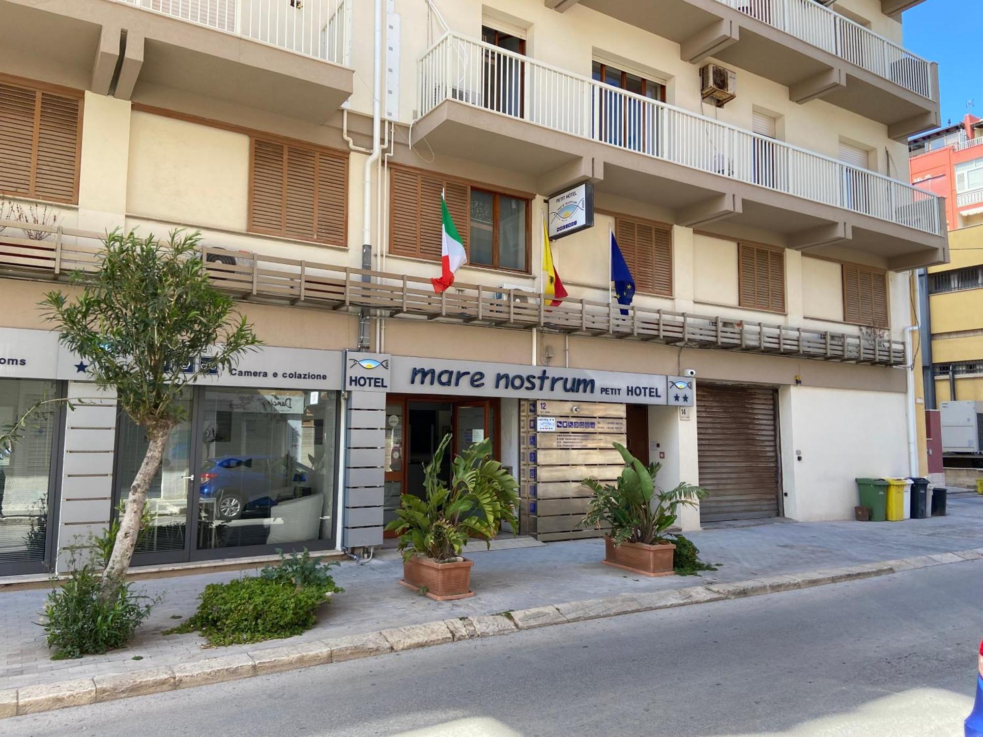 Mare Nostrum Petit Hôtel Pozzallo Buitenkant foto